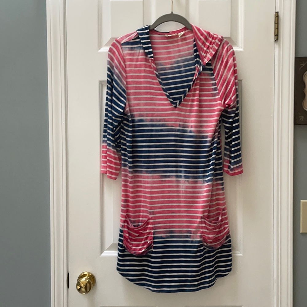 Hooded swimsuit coverup.